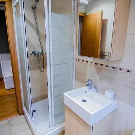 Apartman Apartamento Cerca Ayuntamiento Con Aire Acond Y Con Garaje Opcional Bilbao